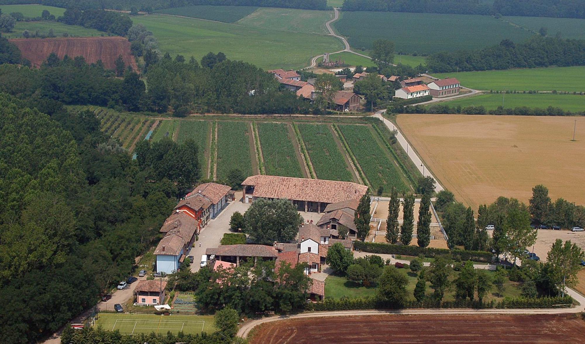 Agriturismo Cascina Caremma Besate Zewnętrze zdjęcie