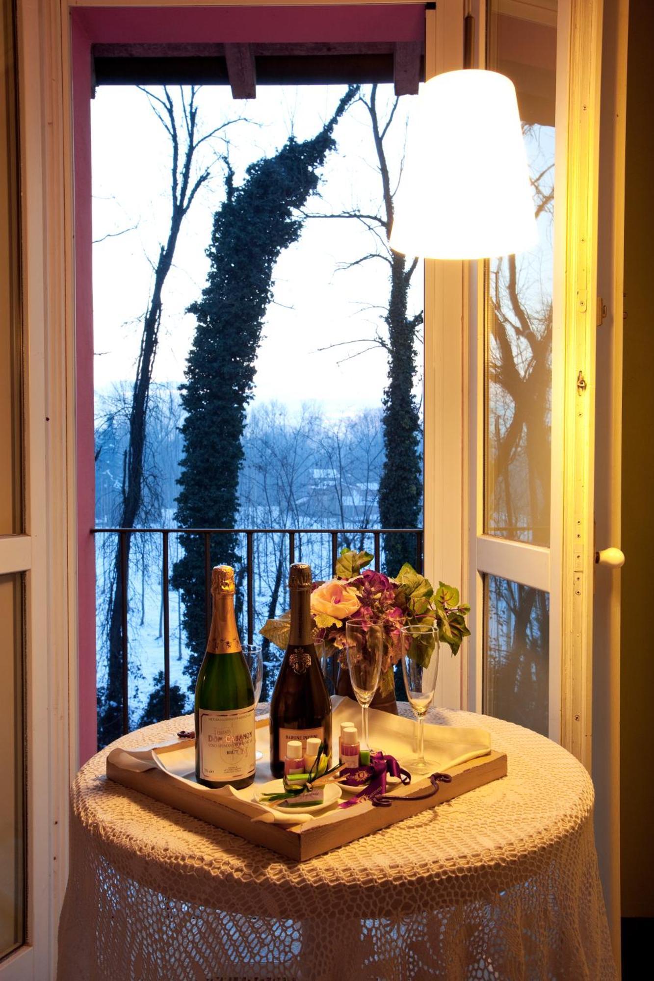 Agriturismo Cascina Caremma Besate Zewnętrze zdjęcie