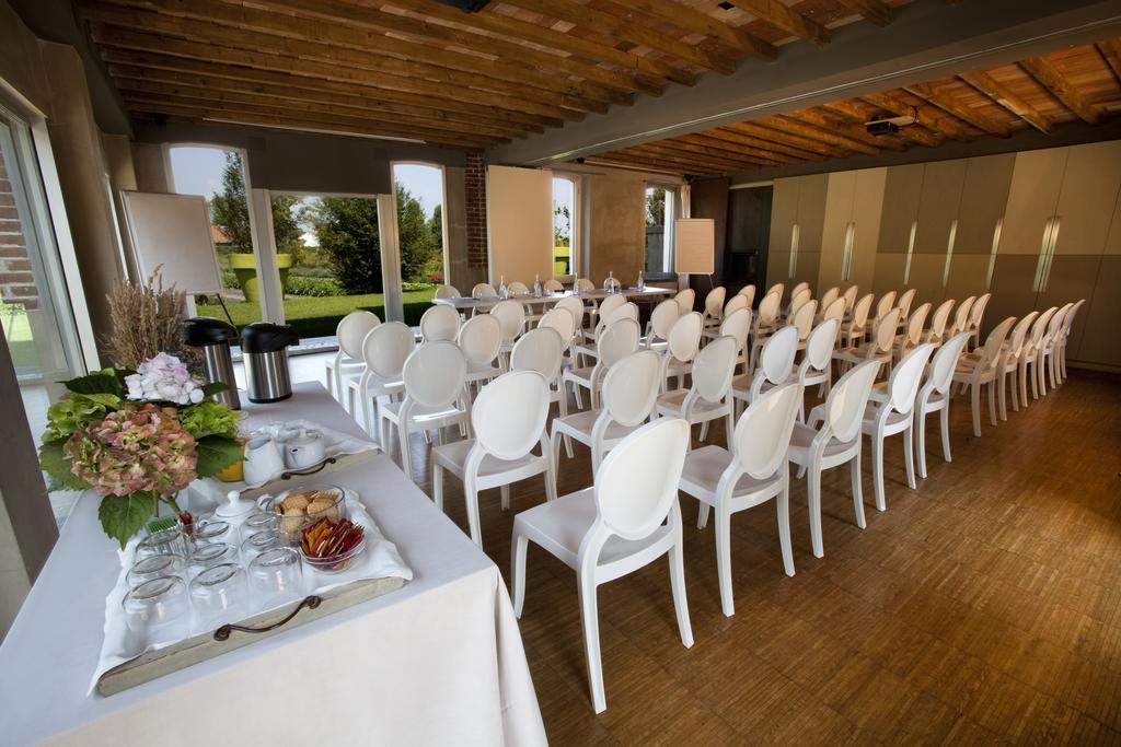 Agriturismo Cascina Caremma Besate Zewnętrze zdjęcie